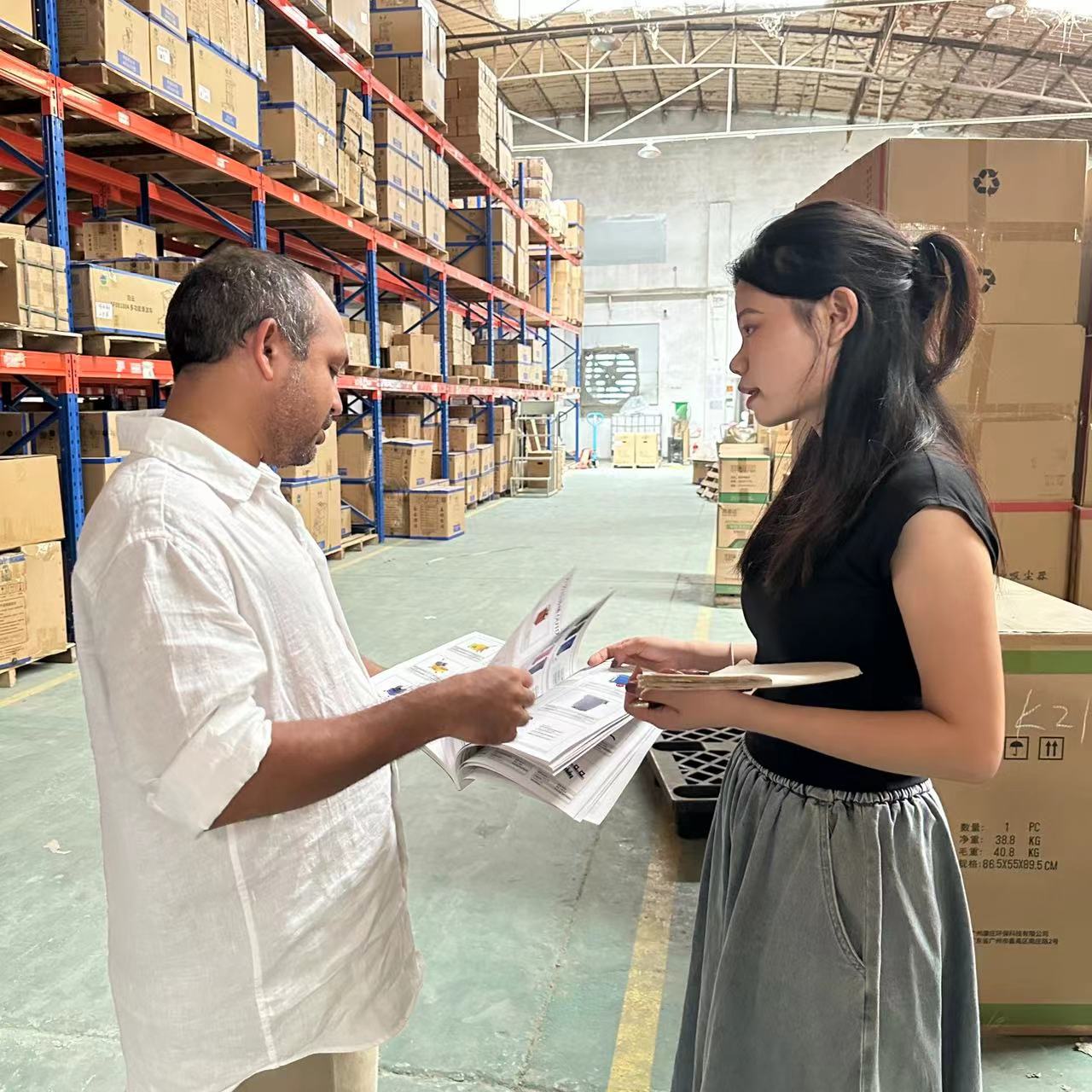 New chapter of international exchange: Maldives customers visit our warehouse to seek new opportunities for cooperation